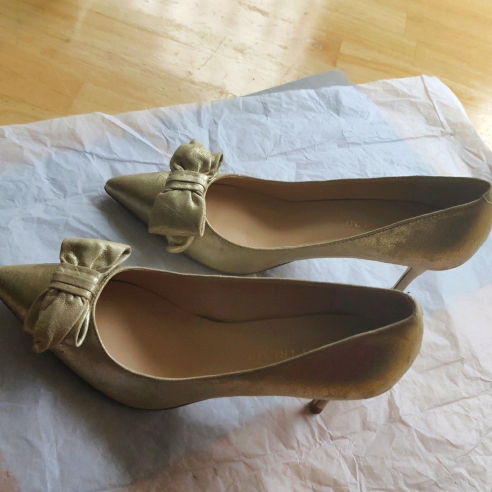 Brand new Shoes Gold tone,